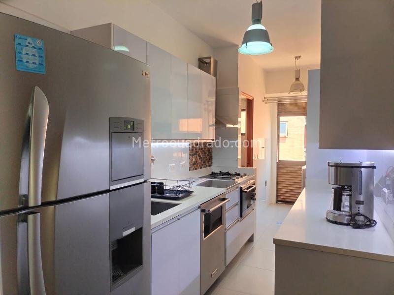 Apartamento Amoblado de 2 Alcobas con Gimnasio en El Poblado - 5