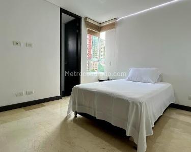 Apartamento en venta en El Poblado, Medellín · foto 5 de 10