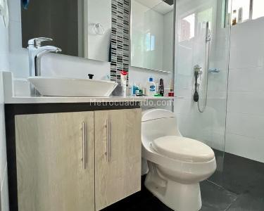 Apartamento en venta en El Poblado, Medellín · foto 8 de 10