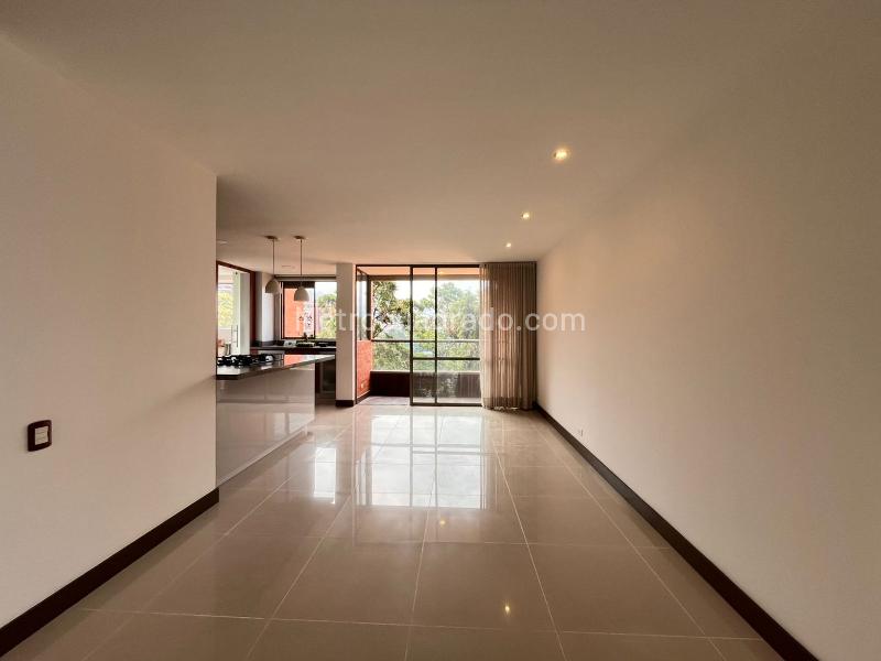 Modern 3BR Apartment in El Poblado - 6