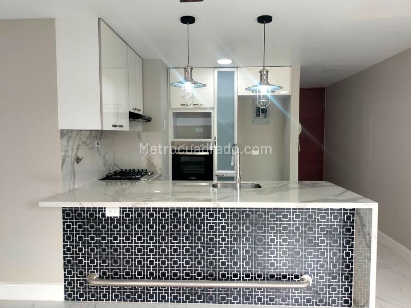 Charming 1BR Apartment Near University in El Poblado - 4