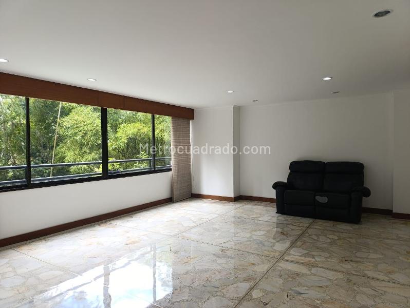 3BR Apartment in El Poblado Gated Community with Pool - 2