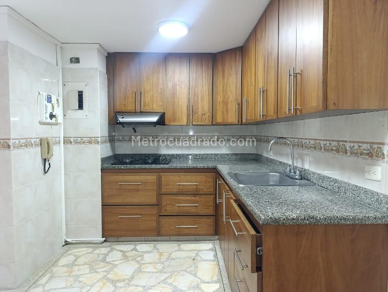 3BR Apartment in El Poblado Gated Community with Pool - 4