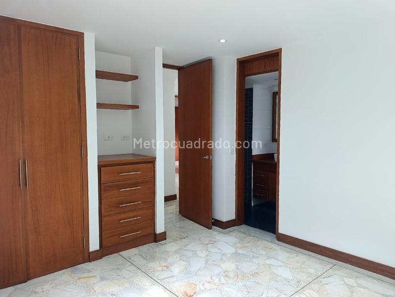 3BR Apartment in El Poblado Gated Community with Pool - 8