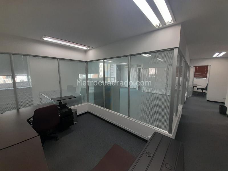 Oficina en Arriendo, EL POBLADO, Medellín - Vista 2
