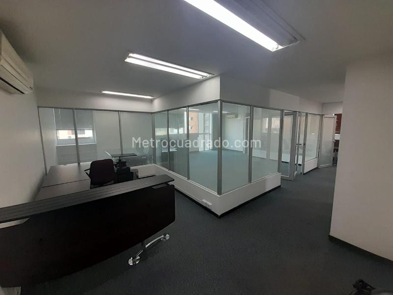 Oficina en Arriendo, EL POBLADO, Medellín - Vista 3