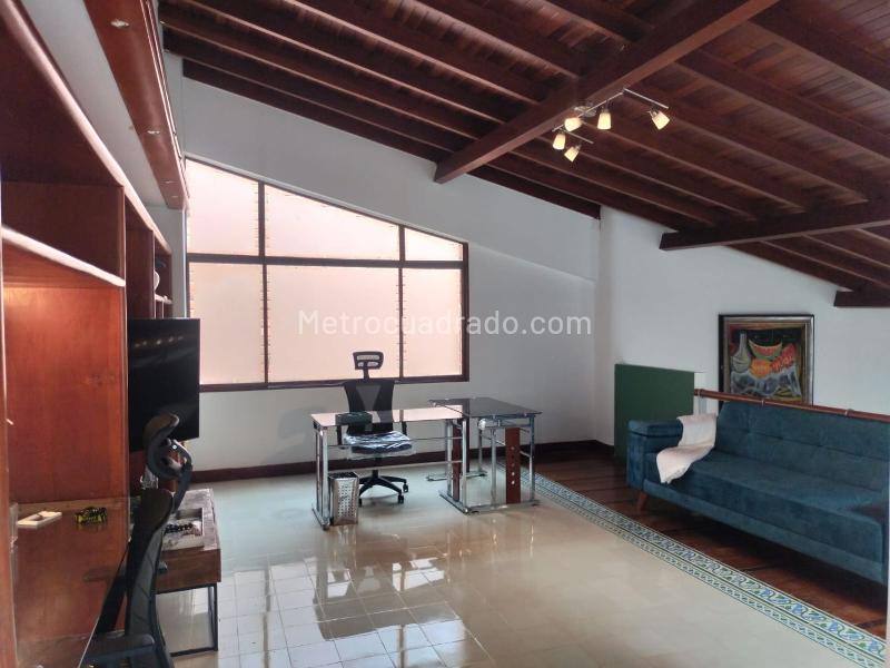 Furnished 4BR Apartment in Gated Community in El Poblado - 9