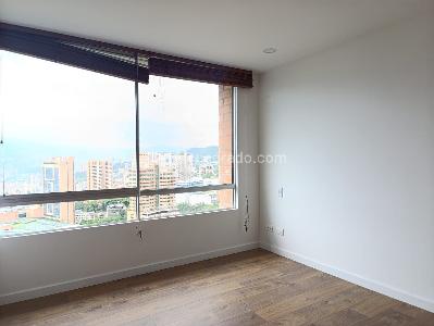Apartamento de 3 alcobas en venta en El Poblado, Medellín, 169 m² · foto 15 de 19