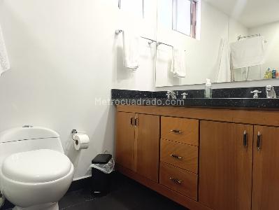 Apartamento de 3 alcobas en venta en El Poblado, Medellín, 169 m² · foto 17 de 19