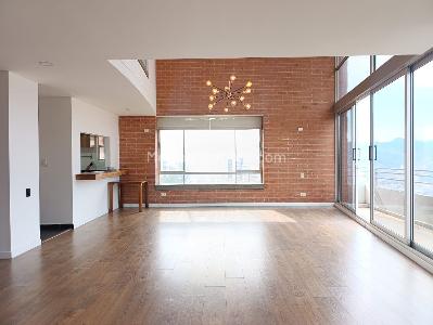 Apartamento de 3 alcobas en venta en El Poblado, Medellín, 169 m² · foto 2 de 19