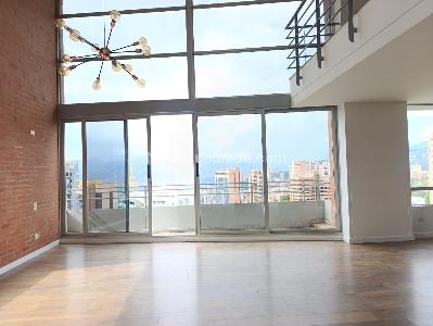 Apartamento de 3 alcobas en venta en El Poblado, Medellín, 169 m² · foto 3 de 19