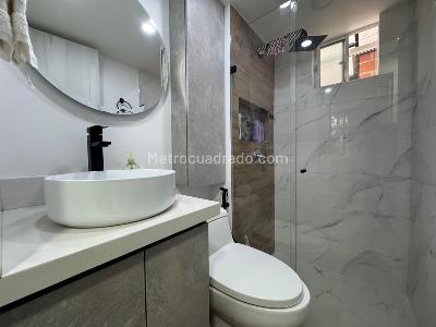 Apartamento de 3 alcobas en venta en El Poblado, Medellín, 98 m² · foto 13 de 15