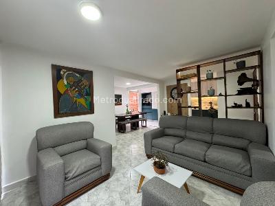 Apartamento de 3 alcobas en venta en El Poblado, Medellín, 98 m² · foto 2 de 15