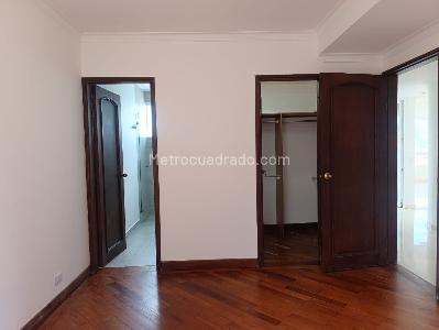 Apartamento de 3 alcobas en venta en El Tesoro, Medellín, 300 m² · foto 11 de 19