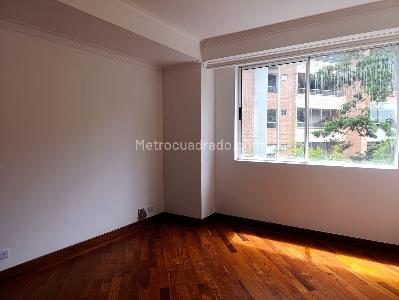 Apartamento de 3 alcobas en venta en El Tesoro, Medellín, 300 m² · foto 14 de 19