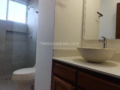 Apartamento de 3 alcobas en venta en El Tesoro, Medellín, 300 m² · foto 17 de 19