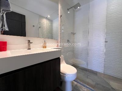 Casa de 5 alcobas en venta en Llanogrande, Rionegro, 400 m² · foto 16 de 20
