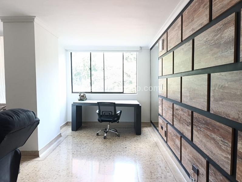 Furnished 4BR Apartment in El Poblado with Pool & 24/7 Security - 4