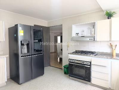 Apartamento de 4 alcobas en arriendo en El Poblado, Medellín, 232 m² · foto 8 de 20