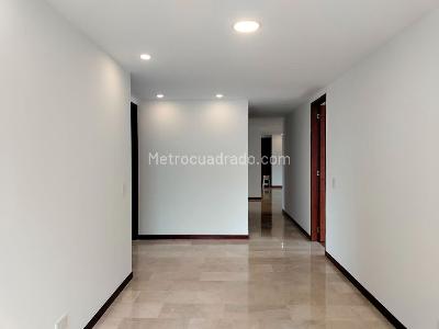 Apartamento en arriendo en El Poblado, Medellín · foto 9 de 20
