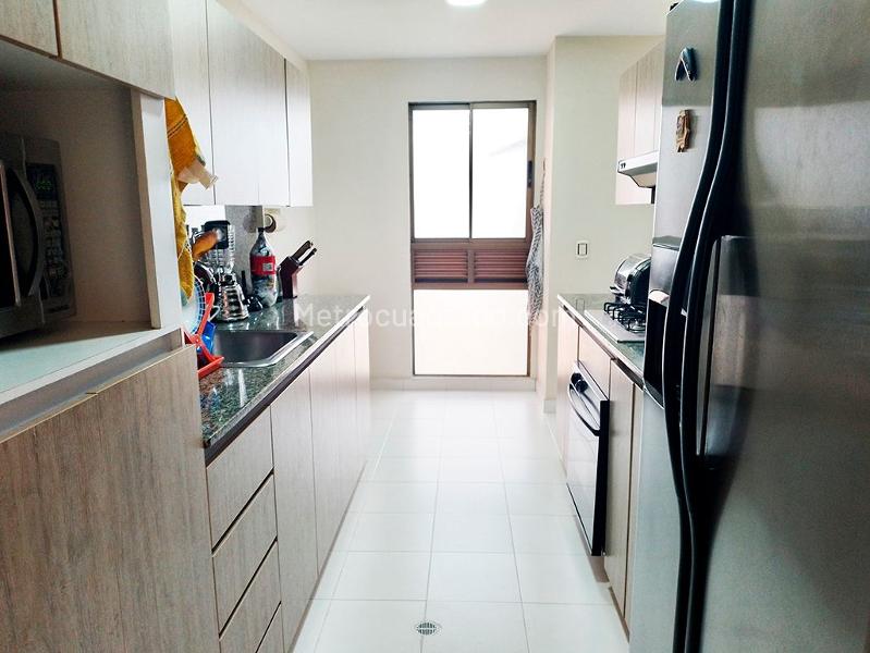 Apartamento Elegante de 2 Alcobas Cerca de El Tesoro en El Poblado - 5