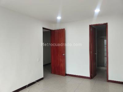 Apartamento de 2 alcobas en arriendo en La Aguacatala, Medellín, 104 m² · foto 10 de 17