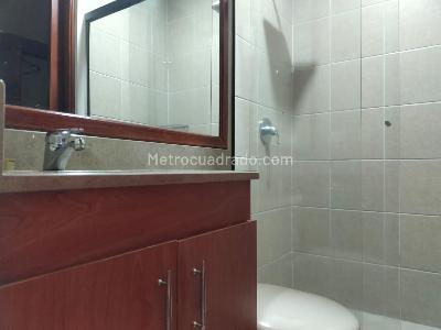 Apartamento de 2 alcobas en arriendo en La Aguacatala, Medellín, 104 m² · foto 15 de 17