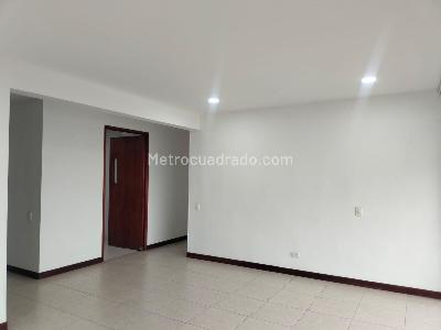 Apartamento de 2 alcobas en arriendo en La Aguacatala, Medellín, 104 m² · foto 4 de 17