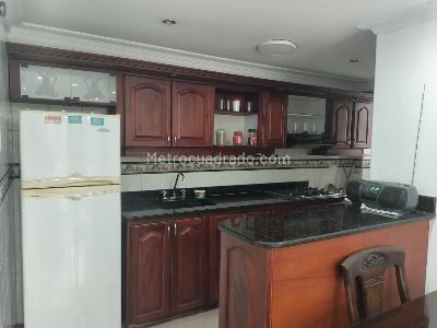 Apartamento en venta en El Poblado, Medellín · foto 4 de 16