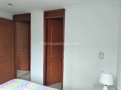 Apartamento en venta en El Poblado, Medellín · foto 9 de 16