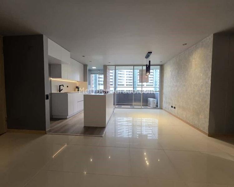 Apartamento en Arriendo en El Poblado con Piscina y Gimnasio - 3