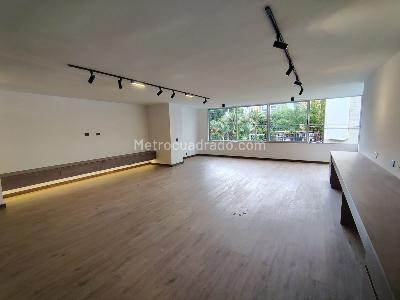 Apartamento de 3 alcobas en venta en El Poblado, Medellín, 205 m² · foto 2 de 19