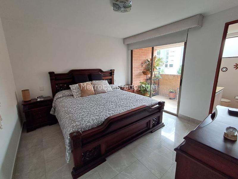Furnished 3BR Apartment Near Universities in El Poblado - 8