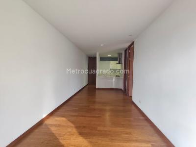 Apartamento de 1 alcoba en arriendo en El Tesoro, Medellín, 57 m² · foto 2 de 13