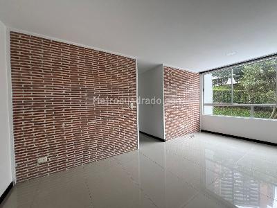 Apartamento en venta en Envigado, Envigado · foto 2 de 19