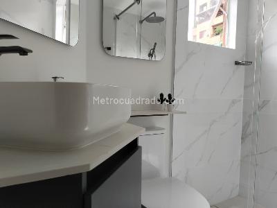 Apartamento de 3 alcobas en arriendo en El Poblado, Medellín, 140 m² · foto 17 de 19