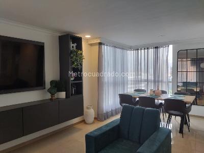 Apartamento de 3 alcobas en arriendo en El Poblado, Medellín, 140 m² · foto 2 de 19