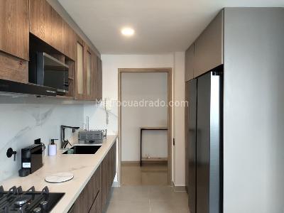 Apartamento de 3 alcobas en arriendo en El Poblado, Medellín, 140 m² · foto 6 de 19