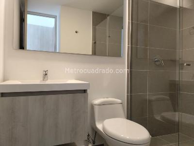 Apartamento de 3 alcobas en arriendo en Villa Carlota, Medellín, 116 m² · foto 18 de 19