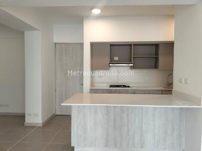 Apartamento de 3 alcobas en arriendo en Villa Carlota, Medellín, 116 m² · foto 5 de 19