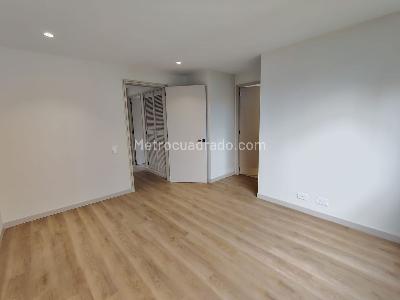 Apartamento de 3 alcobas en arriendo en El Poblado, Medellín, 138 m² · foto 10 de 17