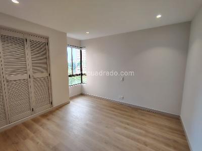 Apartamento de 3 alcobas en arriendo en El Poblado, Medellín, 138 m² · foto 11 de 17