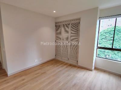 Apartamento de 3 alcobas en arriendo en El Poblado, Medellín, 138 m² · foto 12 de 17