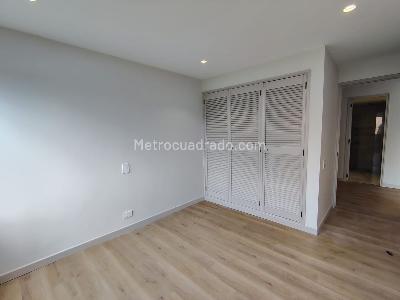 Apartamento de 3 alcobas en arriendo en El Poblado, Medellín, 138 m² · foto 14 de 17