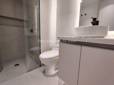 Apartamento de 3 alcobas en arriendo en El Poblado, Medellín, 138 m² · foto 16 de 17