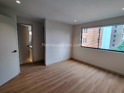 Apartamento de 3 alcobas en arriendo en El Poblado, Medellín, 138 m² · foto 9 de 17