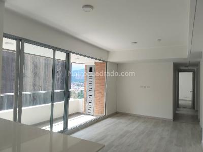 Apartamento de 3 alcobas en arriendo en Villa Carlota, Medellín, 100 m² · foto 2 de 18