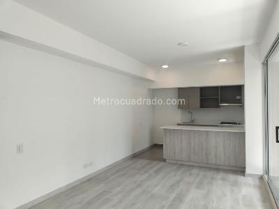 Apartamento de 3 alcobas en arriendo en Villa Carlota, Medellín, 100 m² · foto 3 de 18