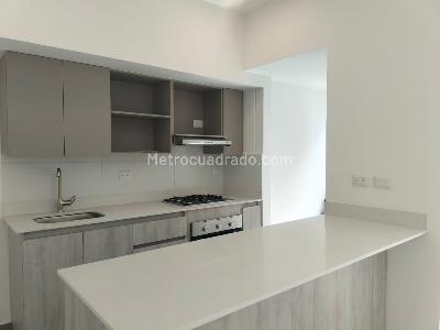Apartamento de 3 alcobas en arriendo en Villa Carlota, Medellín, 100 m² · foto 6 de 18
