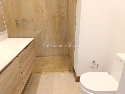Apartamento de 1 alcoba en arriendo en El Poblado, Medellín, 72 m² · foto 16 de 17